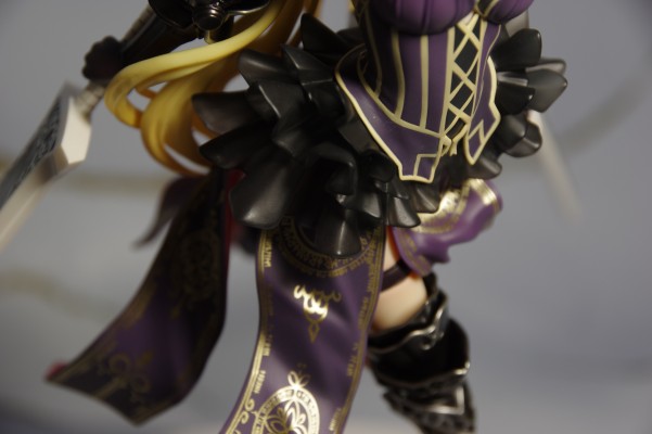 百花繚乱 	夏尔·戴·达尔坦尼雅