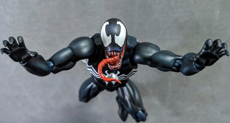 MAFEX 编号088  毒液 漫画版