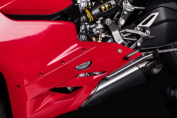 1/12 摩托车系列 No.129 杜卡迪 1199 Panigale S