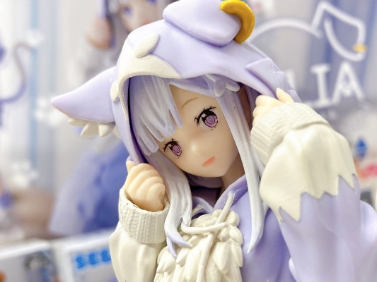 Luminasta Re:从零开始的异世界生活  爱蜜莉雅  毛茸茸帕克装