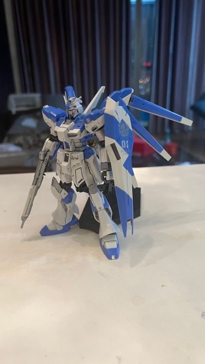 HGUC 1/144 Hi-ν 	 Hi-ν高达