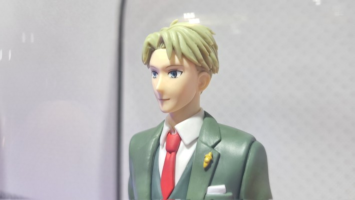 间谍过家家 全家福 劳埃德·福杰