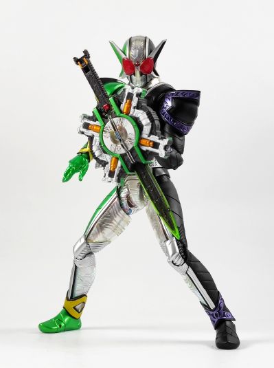 S.H.Figuarts(真骨雕制法)   假面骑士双骑  疾风王牌 极致形态