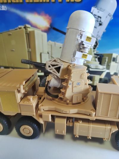 编号：01092 1/35 装甲车辆系列“铁穹”防空系统