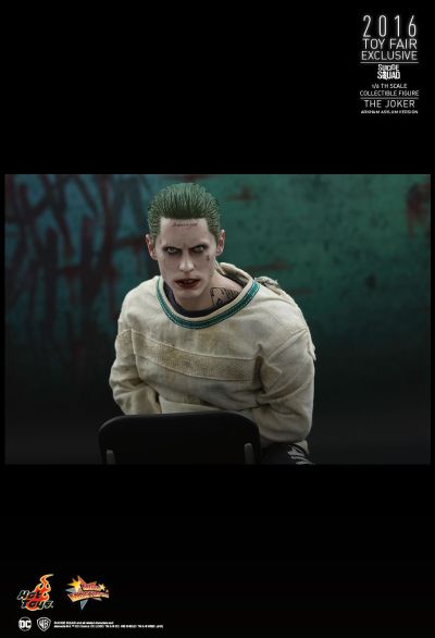 MMS373  X特遣队 小丑（阿卡姆疯人院囚服版） 珍藏人偶