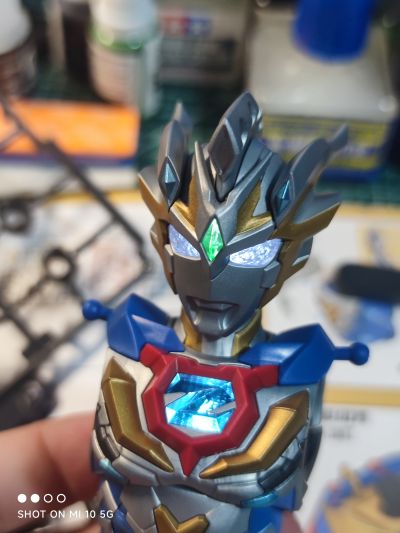 布鲁可超动积木人-传奇版   泽塔奥特曼-德尔塔天爪