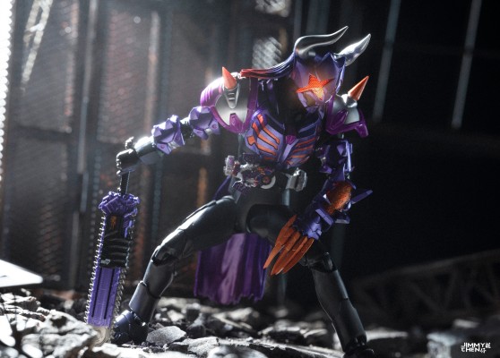 S.H.Figuarts  假面骑士霸牛 僵尸形态