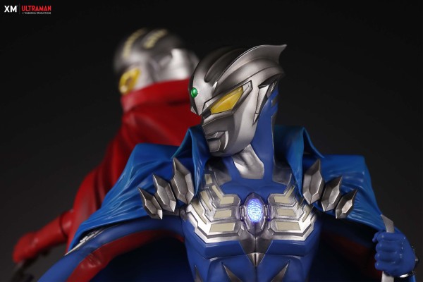 赛文奥特曼 与 赛罗奥特曼