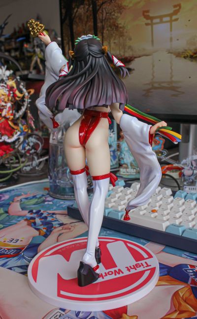 紧张的工作 工作2：巫女 神乐茜