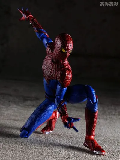 MAFEX 编号001 超凡蜘蛛侠