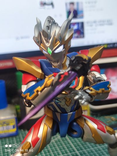 布鲁可超动积木人-传奇版   泽塔奥特曼-德尔塔天爪