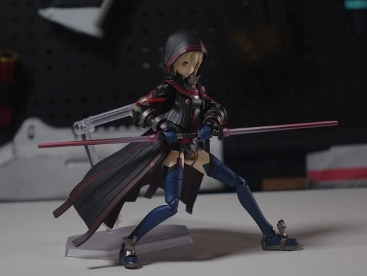 figma#582 命运-冠位指定 狂战士 /  谜之女主角X〔Alter〕