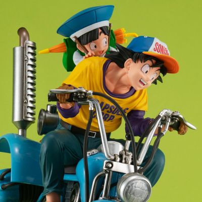 DESKTOP REAL McCOY EX 龙珠Z 孙悟空与悟饭与双足步行机器人