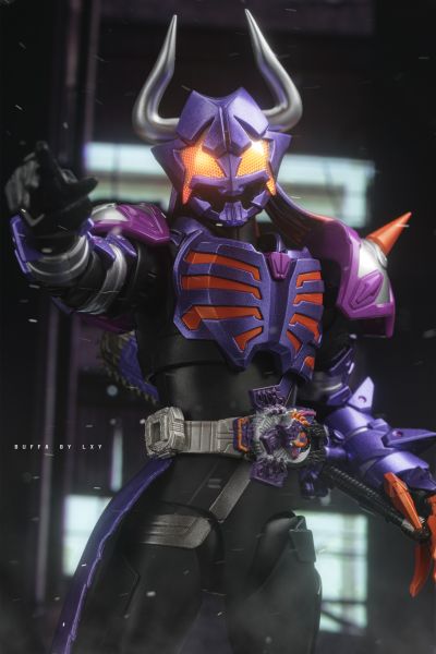 S.H.Figuarts  假面骑士霸牛 僵尸形态