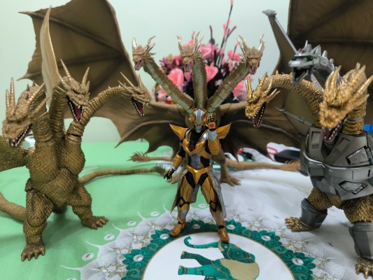 S.H.MonsterArts 哥斯拉大战基多拉 机械基多拉 新宿决战特别套装