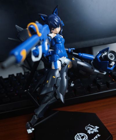 女神装置 机甲爱丽丝 小芦睦海