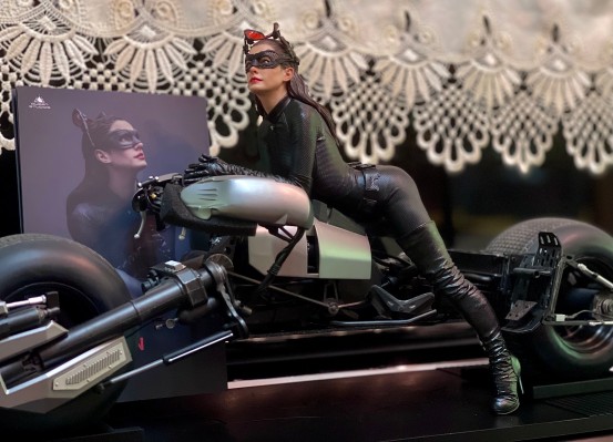 蝙蝠侠：黑暗骑士崛起 猫女 1/6 全身像