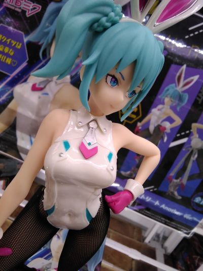 BiCute Bunnies 初音未来 -异色酷女郎-