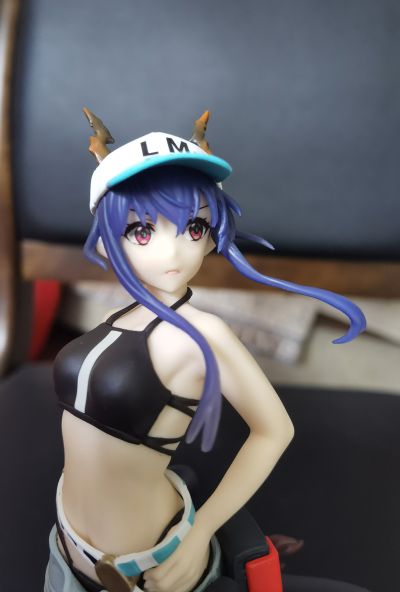 Coreful 明日方舟 陈 泳装