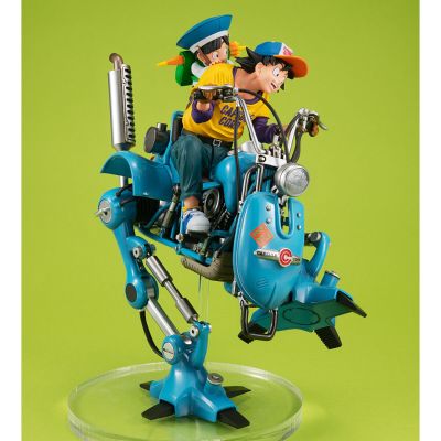 DESKTOP REAL McCOY EX 龙珠Z 孙悟空与悟饭与双足步行机器人