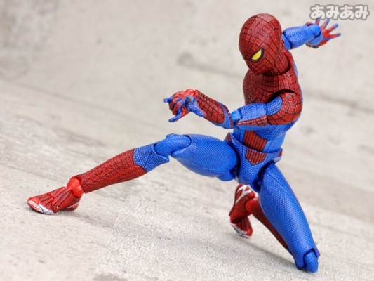 MAFEX 编号001 超凡蜘蛛侠