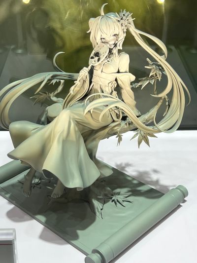 初音未来 月西江