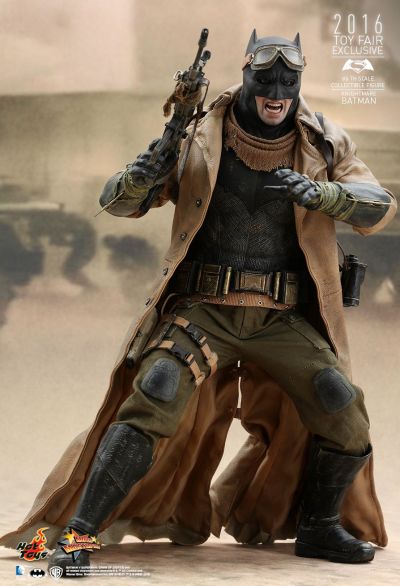 MMS372  蝙蝠侠大战超人：正义黎明 噩梦蝙蝠侠 珍藏人偶