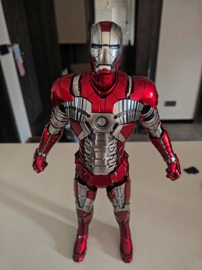 MMS400D18 电影杰作系列 压铸成品 电影 ：钢铁侠2 钢铁侠Mark 5