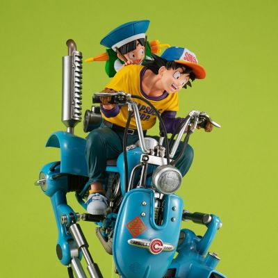 DESKTOP REAL McCOY EX 龙珠Z 孙悟空与悟饭与双足步行机器人