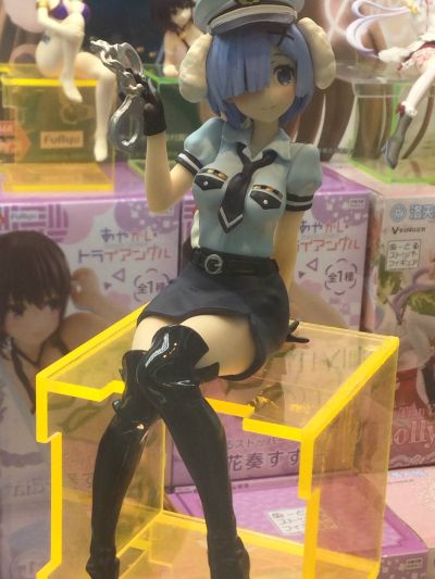 压泡面 Re：从零开始的异世界生活 雷姆 狗狗耳警官