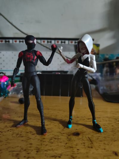 SV-Action 蜘蛛侠：平行宇宙 蜘蛛格温+蜘猪侠