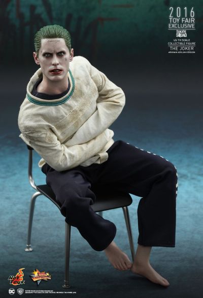 MMS373  X特遣队 小丑（阿卡姆疯人院囚服版） 珍藏人偶