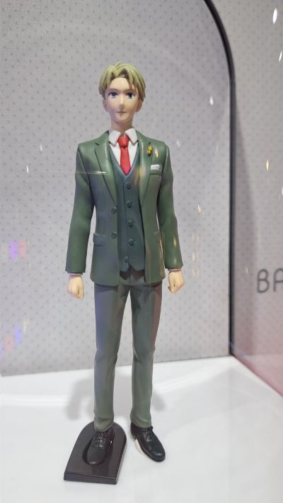 间谍过家家 全家福 劳埃德·福杰