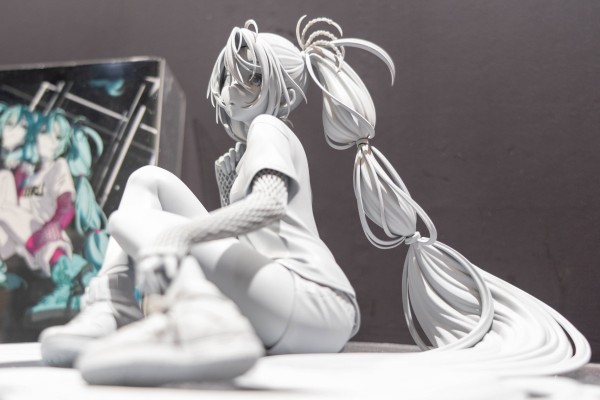 初音未来×米山舞 The Latest Street Style 