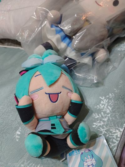 初音未来×大耳狗 M尺寸玩偶 初音未来