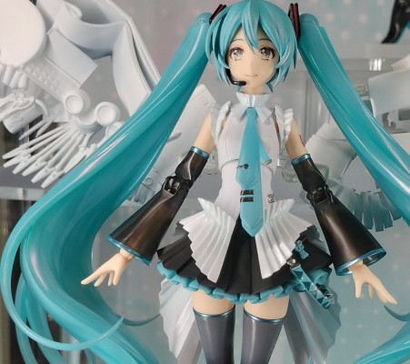 PLAMATEA 初音未来 16周年纪念款