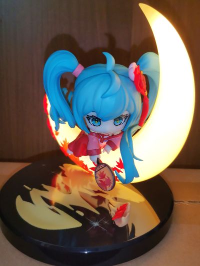 初音未来 月西江