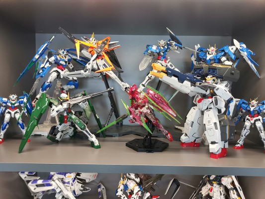 RG 1/144  高达基地专属商品 量子型00高达 全刃装[TRANS-AM]