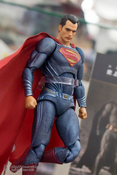 MAFEX No.018 MAFEX SUPERMAN 『蝙蝠侠 vs 超人 正义黎明』