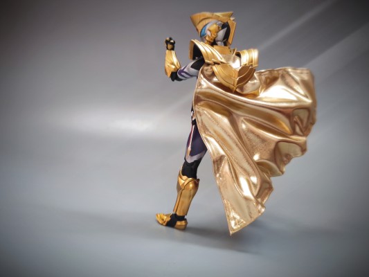 S.H.Figuarts 捷德奥特曼 尊皇形态