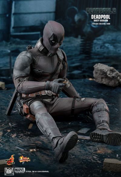 MMS505 死侍2：我爱我家 灰衣死侍 珍藏人偶