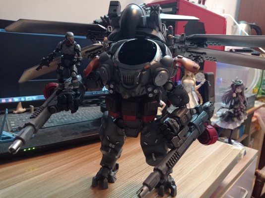 铁骸06空天作战机甲轰击型