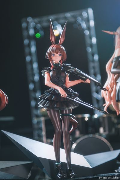 明日方舟 安洁莉娜 前航远歌