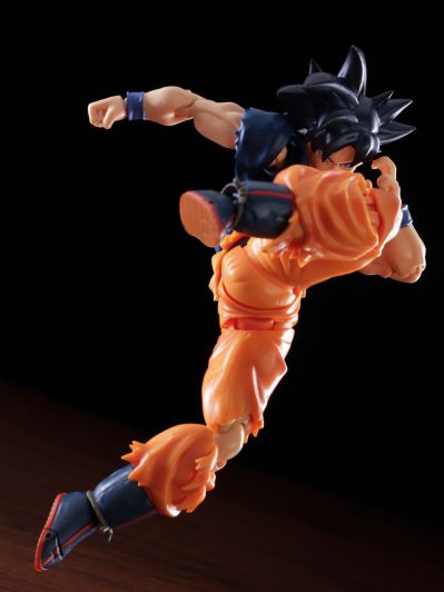 S.H.Figuarts 龙珠超 孙悟空 自在极意功 “兆”