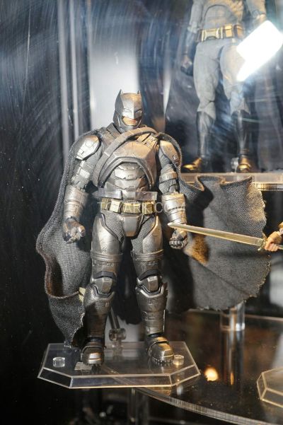 MAFEX No.023 装甲 蝙蝠侠 『蝙蝠侠 vs 超人 正义黎明』