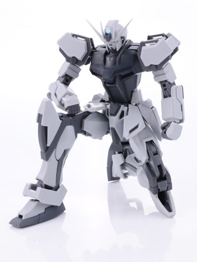 ROBOT魂＜机动战士系列＞  机动战士高达SEED GAT-X105 强袭高达 装甲未启动模式 剧中版