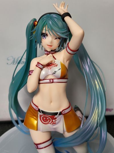 初音未来 GT计划 赛车未来 2010 原画师：矢吹健太朗