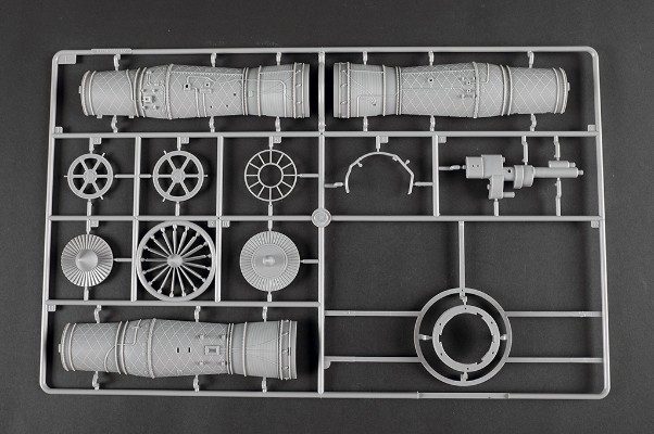 编号:03232 1/32 军用飞机系列 美国F-35B“闪电”战斗攻击机