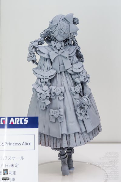 红皇后和爱丽丝公主