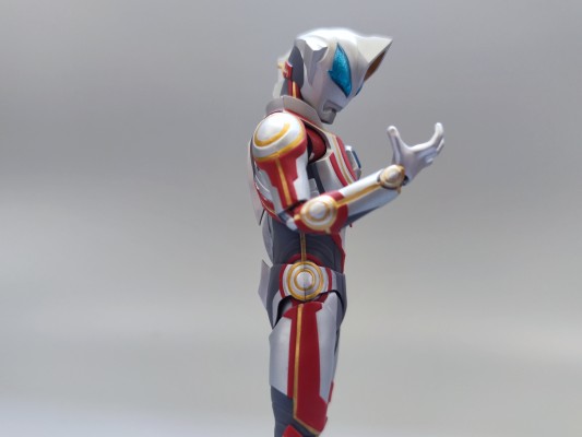 S.H.Figuarts  捷德奥特曼 终极形态